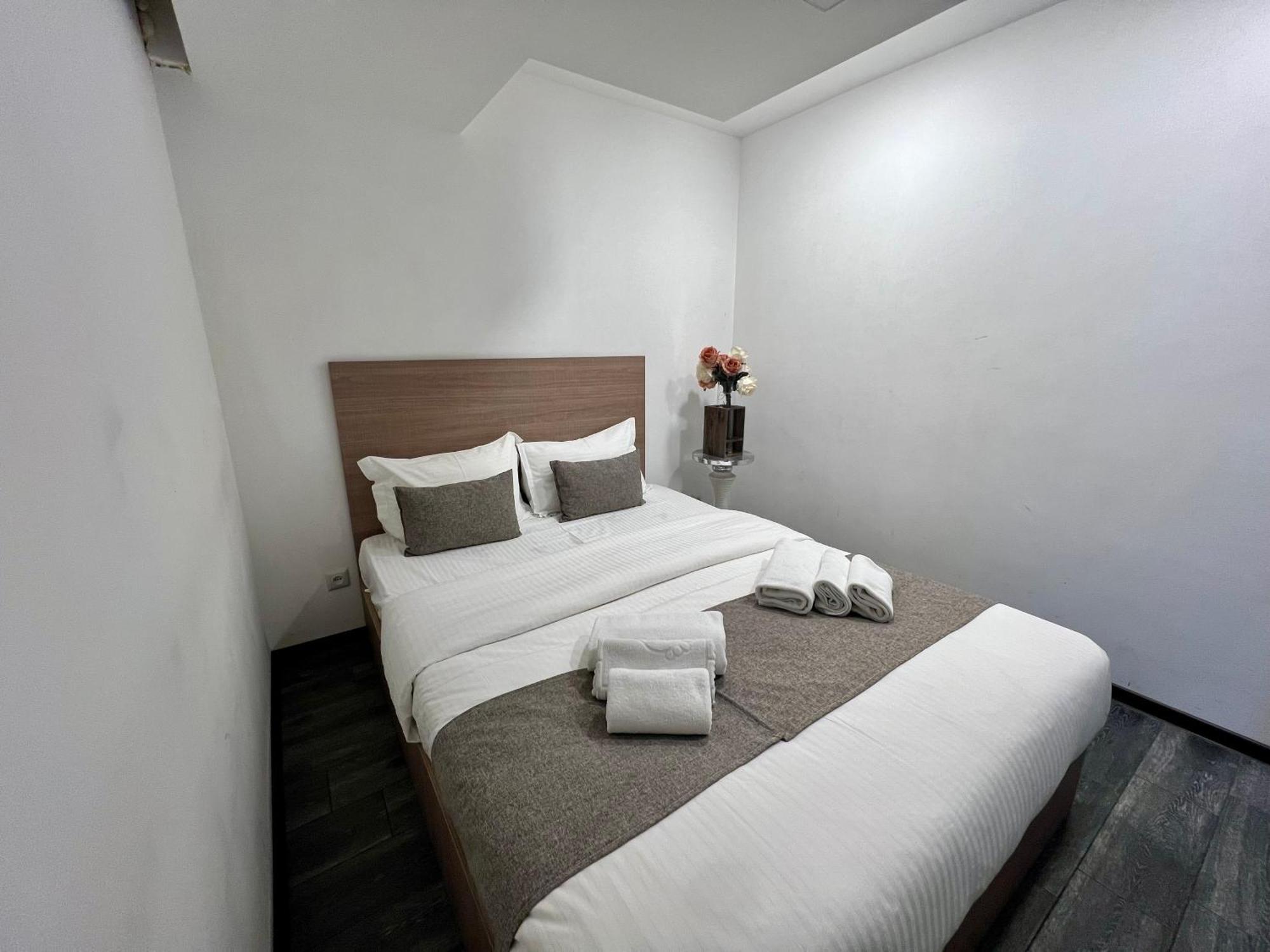 Yvn Tumanyan Apart-Hotel Erywań Zewnętrze zdjęcie