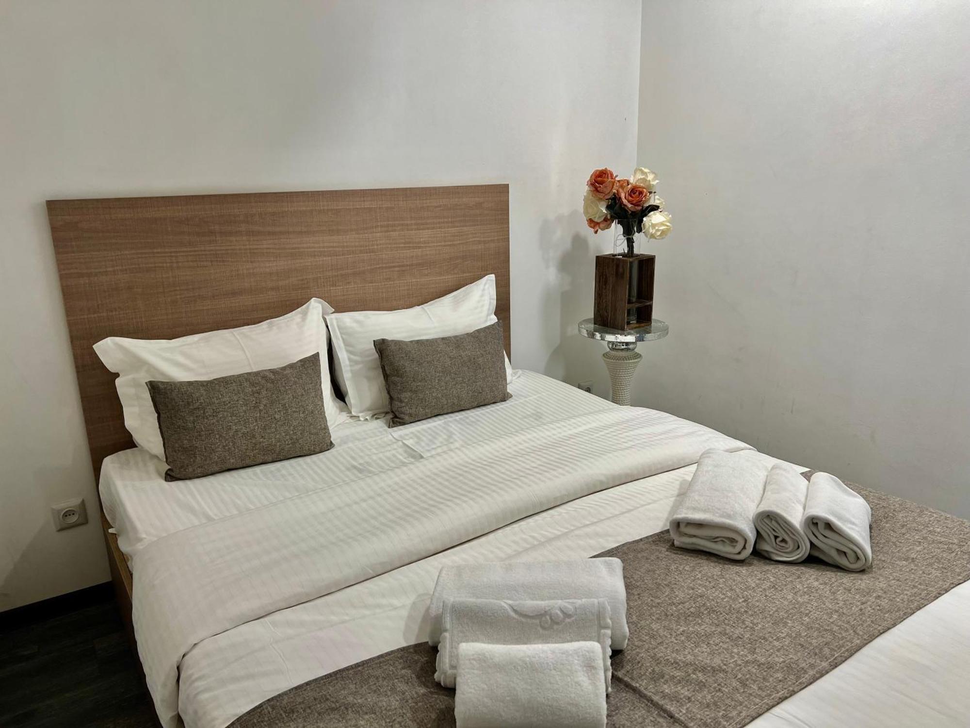 Yvn Tumanyan Apart-Hotel Erywań Zewnętrze zdjęcie