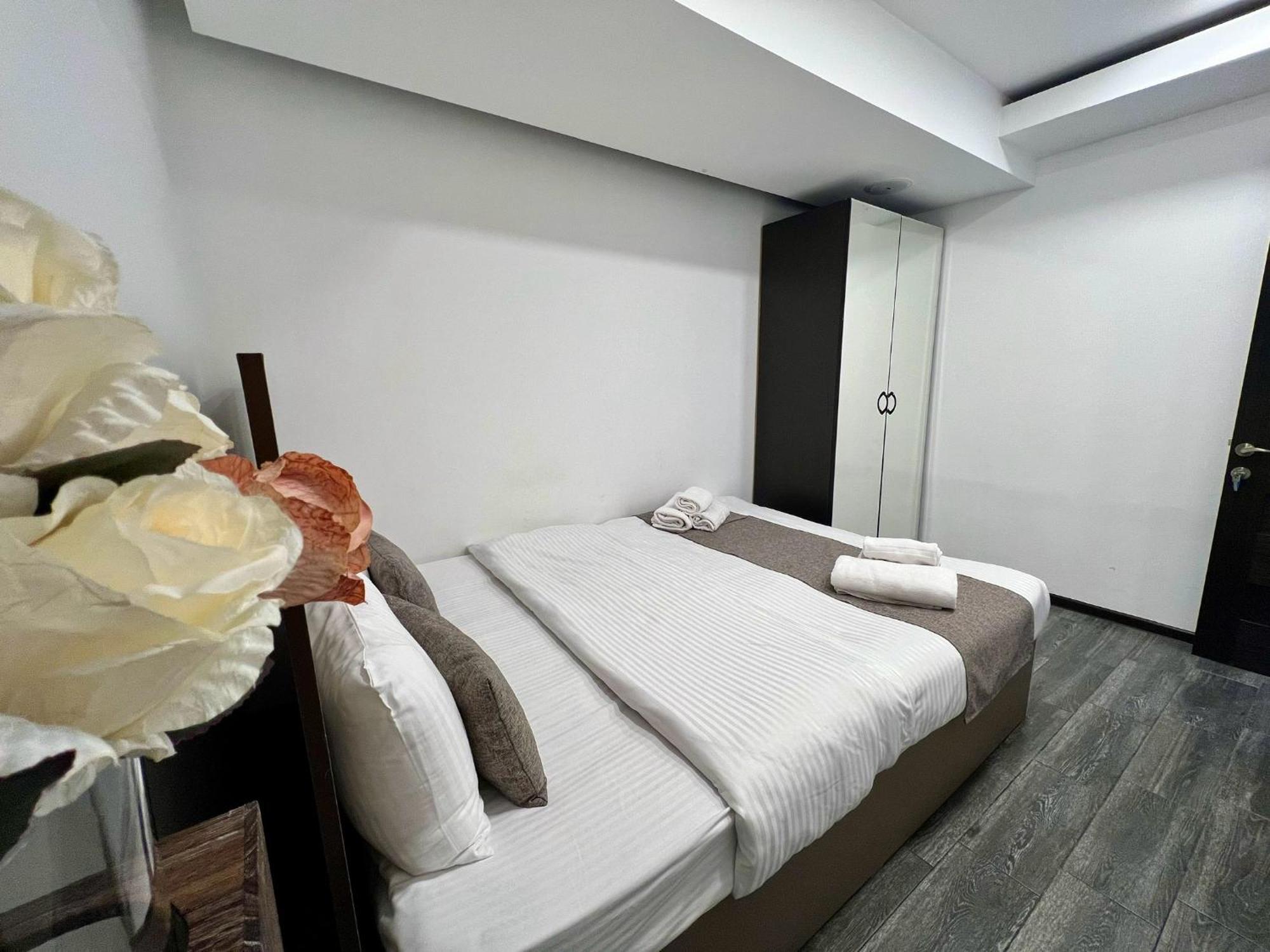Yvn Tumanyan Apart-Hotel Erywań Zewnętrze zdjęcie