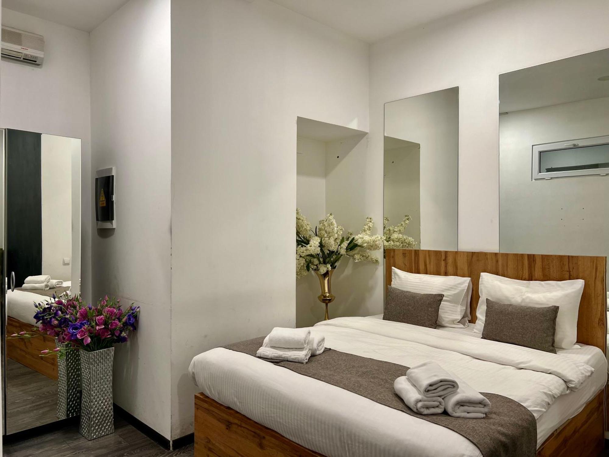 Yvn Tumanyan Apart-Hotel Erywań Zewnętrze zdjęcie