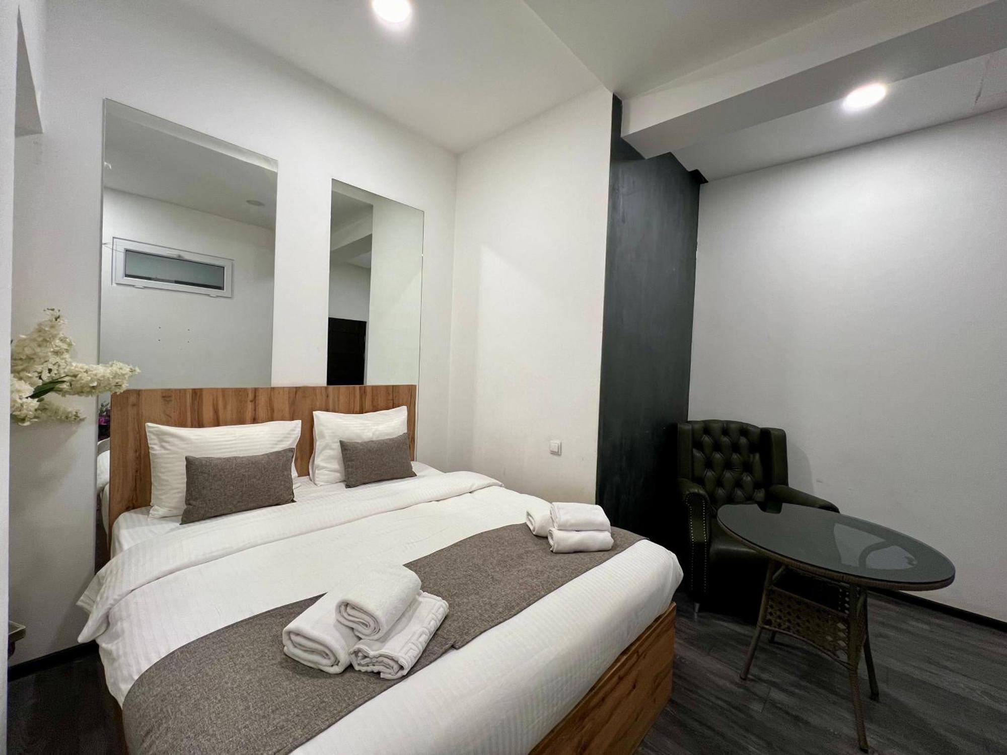 Yvn Tumanyan Apart-Hotel Erywań Zewnętrze zdjęcie