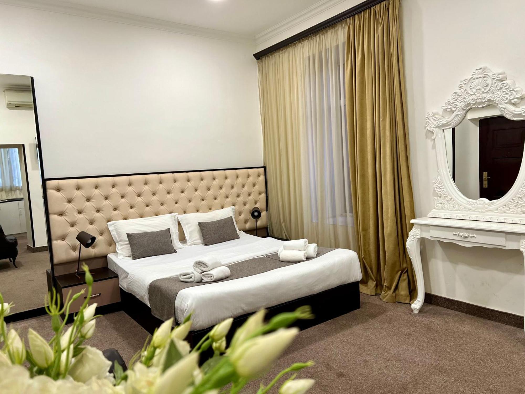 Yvn Tumanyan Apart-Hotel Erywań Zewnętrze zdjęcie
