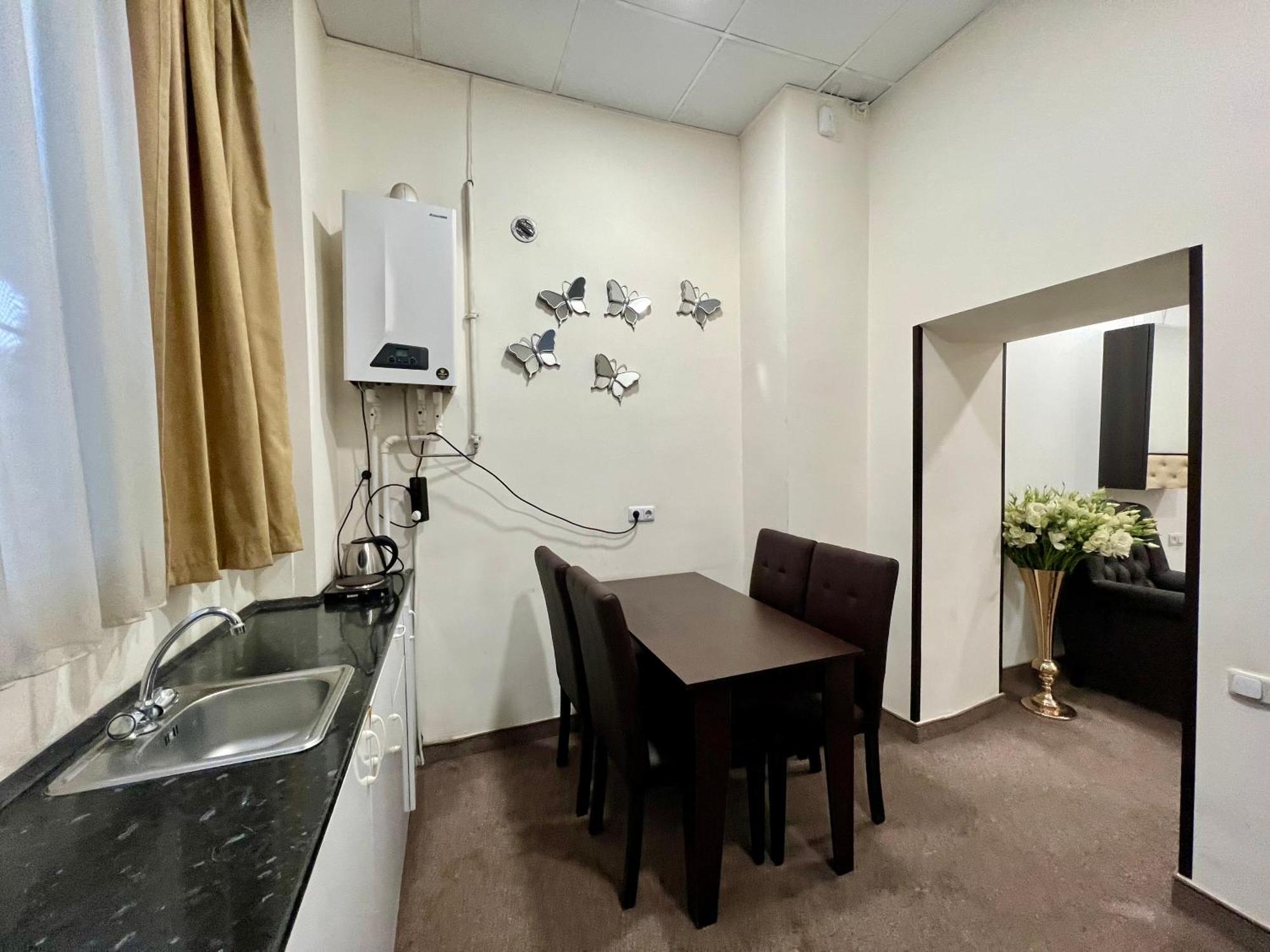 Yvn Tumanyan Apart-Hotel Erywań Zewnętrze zdjęcie
